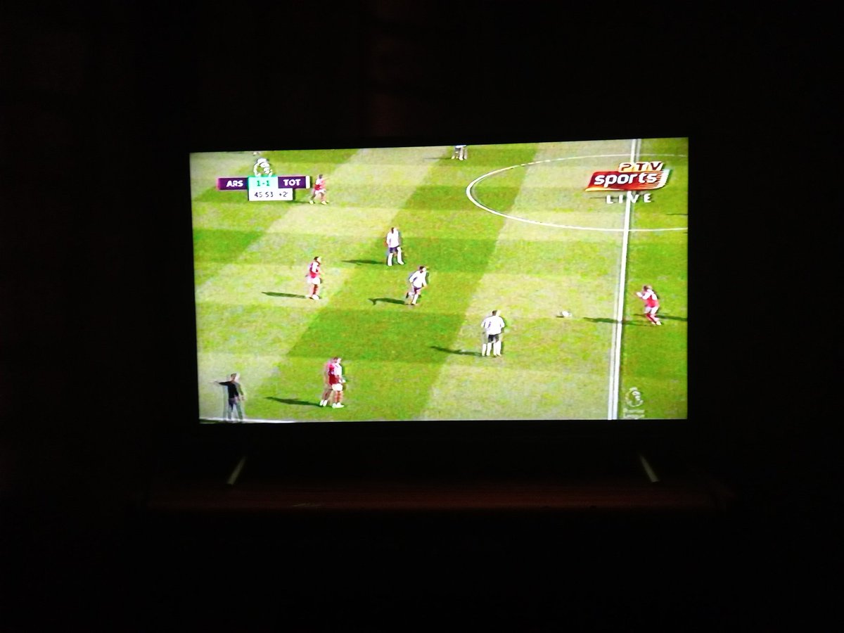 Saa_Ruq's tweet photo. There's ain't no Derby like a North London Derby https://t.co/0vjgo1v5ao