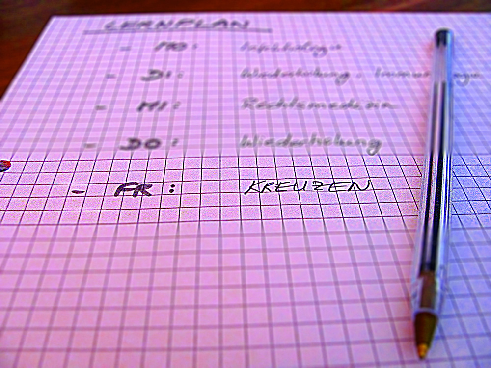 MedizinBlog's tweet photo. Im 2. Teil unserer #Überlebenstipps für #Erstis geht es um die #Erstitüte, um wichtige #Lerntipps,die #Bibliothek und #Altklausuren:

https://t.co/tlE2y8wgxR

#medizinstudium #medizin #medizinstudentin #medizinstudieren #medstudentlife #erstsemester https://t.co/aAM6UW51qI