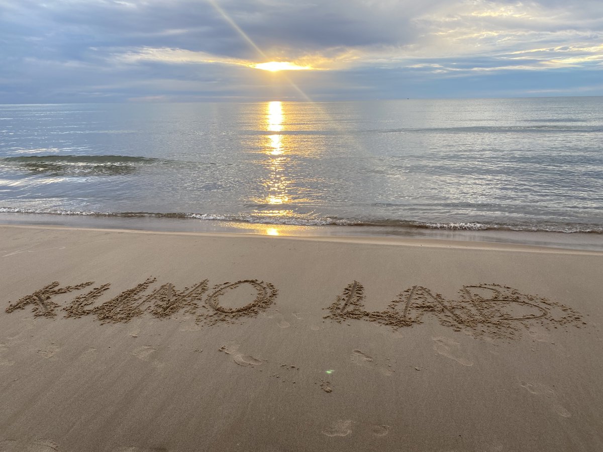 MkunoLab's tweet photo. St. Joseph, Michigan. Silver Beach outing https://t.co/Qrvpp3Sk4N