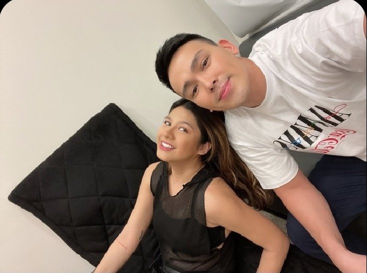 maoiwits's tweet photo. Hello, so Ali told me he has a crush on certain someone, her name is Xandra...Should i set them up and let #AliXandra sail? hmmm🤔
ALI BEST BOY
#AliPolicar | #MacManicad | #Darlentina https://t.co/mTlqagc187