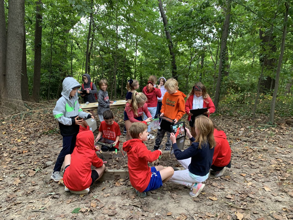 KBteachandstuff's tweet photo. Each year 3rd graders start w/ an archaeology dig where we excavate different “artifacts” that tell stories about each of us. We analyze, sketch &amp; measure before making a hypothesis about who it could belong to. Such a fun way to share and learn about our classmates! @SSSASsaints https://t.co/7PpRnEoP88