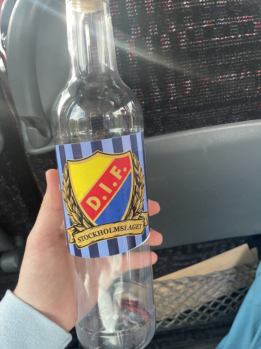 MatteusDIF's tweet photo. @Djuuu_Huddinge @joe_lindman @DahlaDIF Nu kör vi💛❤️💙 https://t.co/vQNw6AzL7x
