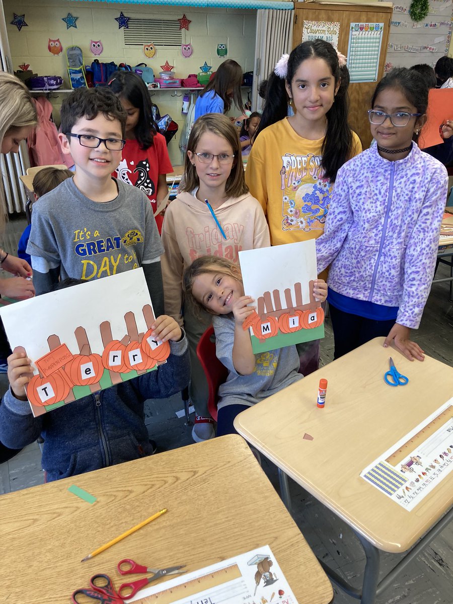 sparella25's tweet photo. 4P had so much fun helping KG with a fall craft for Fun Friday! 🎃 #teamwork @KGargano25 @25Lafayette https://t.co/P4z2cHEqn3