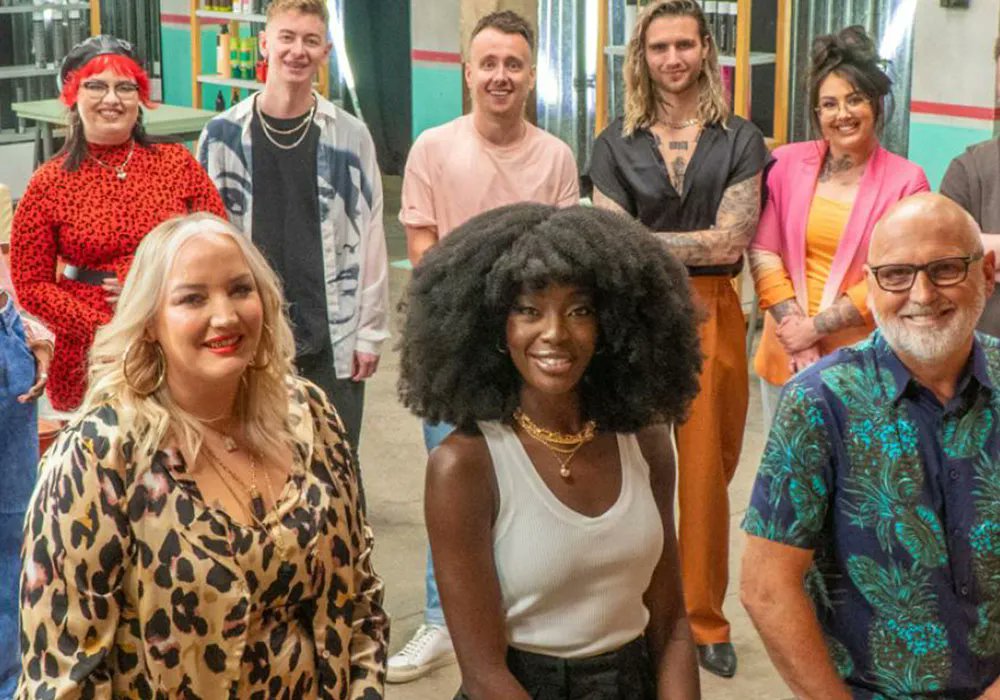 hji's tweet photo. Are you ready for this brand new show? We can't wait to watch🍿 

https://t.co/k3O5ZdK7h5 

#e4 #TheBigBlowOut #Hair #haircompetition https://t.co/4EBG5Ri8Gv