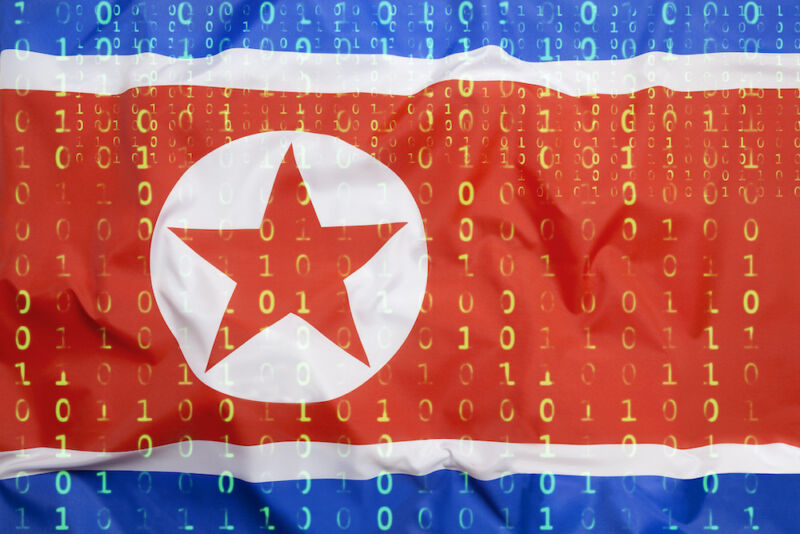 Alexspinoza's tweet photo. Numerous orgs hacked after installing weaponized open source apps

#hacked https://t.co/aUQxQ7zH2J