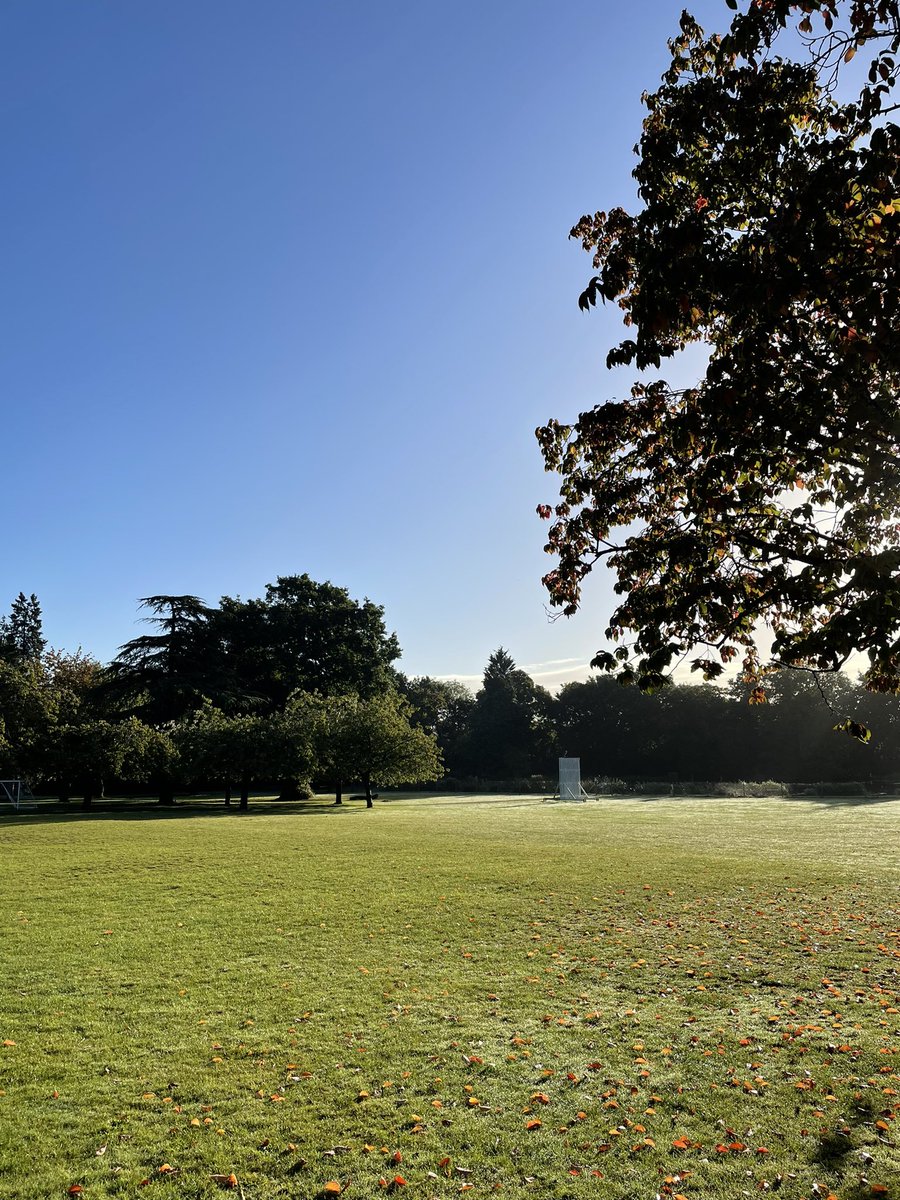 DerbyScientists's tweet photo. What a gorgeous morning for our Open Day! Looking forward to meeting lots of future #DerbyScientists! #WhereYouBelong https://t.co/BozdFLjRL4