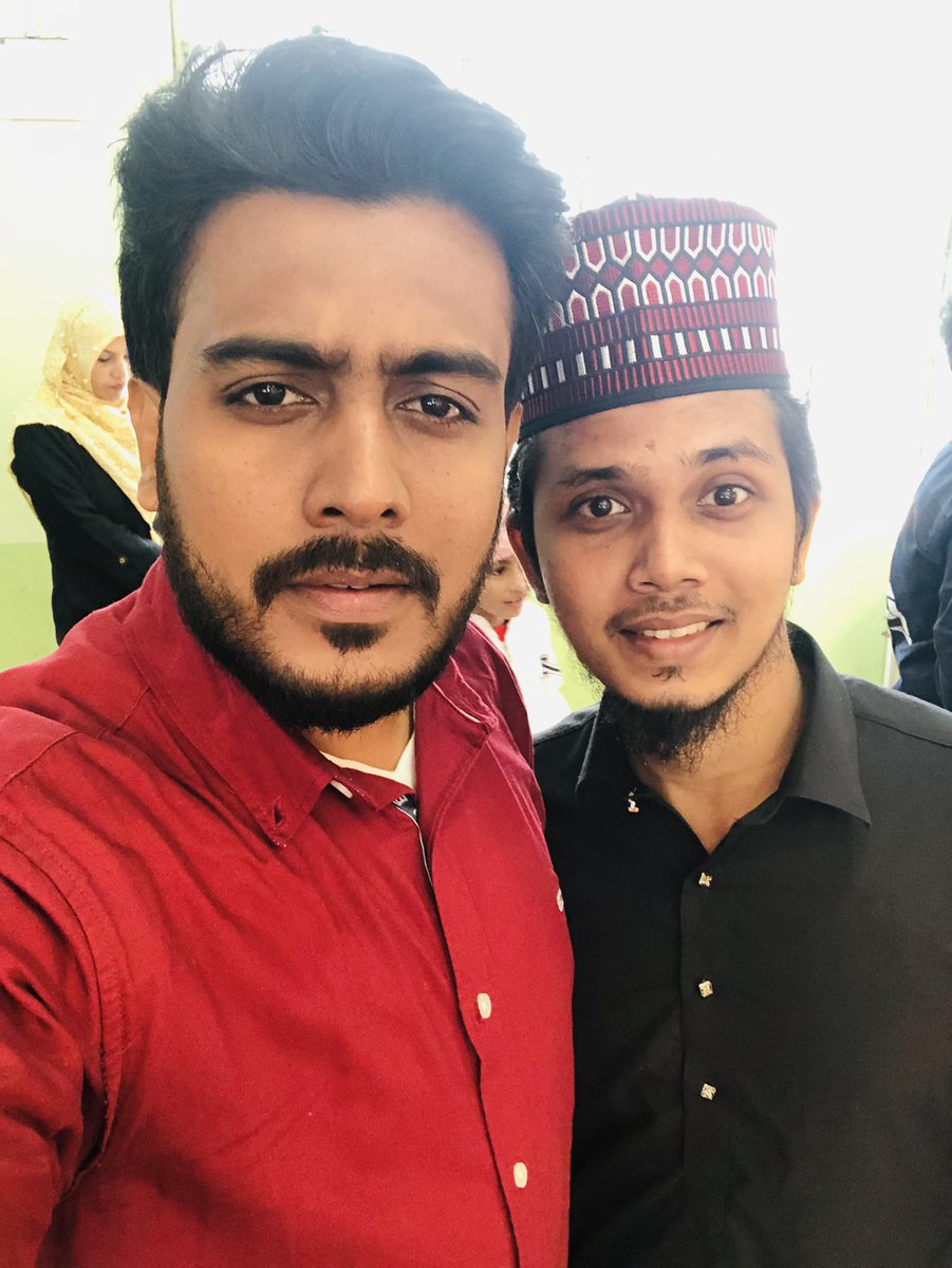 AhamedBayya's tweet photo. With my brother 😍

@faisalsa786 

#brothersselfie #selfie #brothers #brotherlove #brothers😎 #insipration #bayyaahamed #aneesahamed #aneesahamedathayi #athayinaatchannel #athayinaatmedia #athayinaatshareef #athayinaatsinger https://t.co/eYJTeTIfgE
