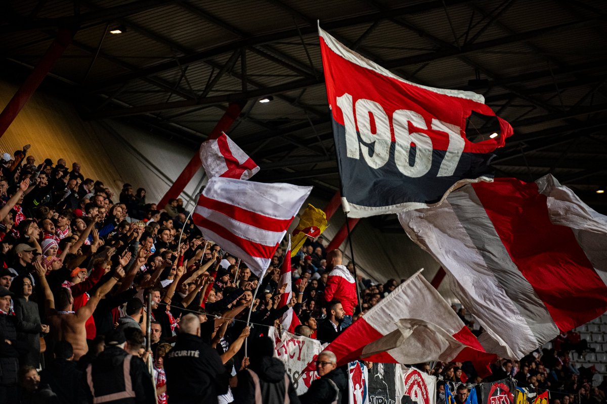 asnlofficiel's tweet photo. 🤍❤ #ASNL #JeResteASNL https://t.co/z5ZzfozSYH