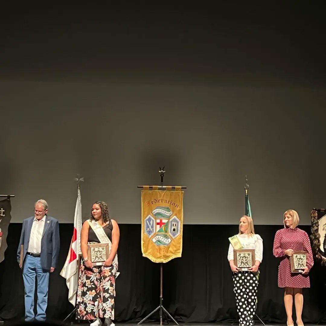 villajosrodrigu's tweet photo. Muchas felicidades a los cargos festeros 2023
#vilaragut
#zihara
#focfestaife 
#festespaterna 
#orgullpaterner https://t.co/r7xh7wVlKW