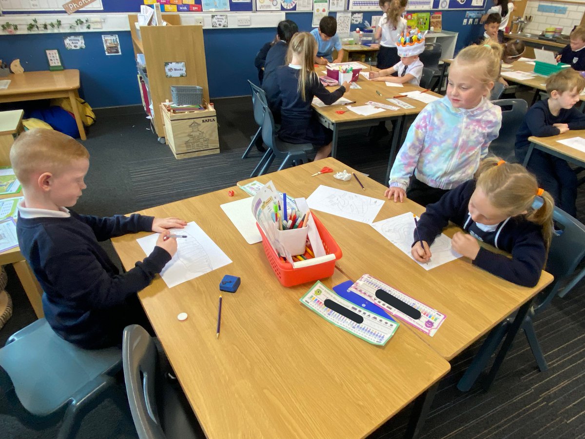 This week for #MathsWeekScot P3 made their own maths board games! They explained them to a partner and then took them to play at home with their families! We hope you had fun playing at home - remember to share pictures! <a href="/glasgowcounts/">Glasgow Counts</a> <a href="/GowanbankSchool/">Gowanbank Primary & LCR</a>