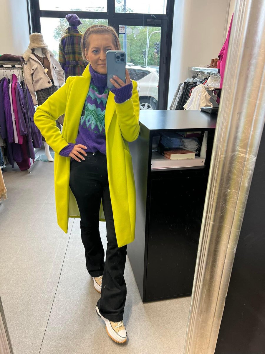 StopFashionStyl's tweet photo. #StopFashionStyle #Puławska72
•
•
•
•
•
#warszawskilook  #pulawska #puławska #warszawa #fashion   #kożuszek  #stylowka #zakupy #spodnie #modnestylizacje #nowakolekcja #kozuszek  #komplet #moda #jesień #autumn https://t.co/ysWv1sy3VK