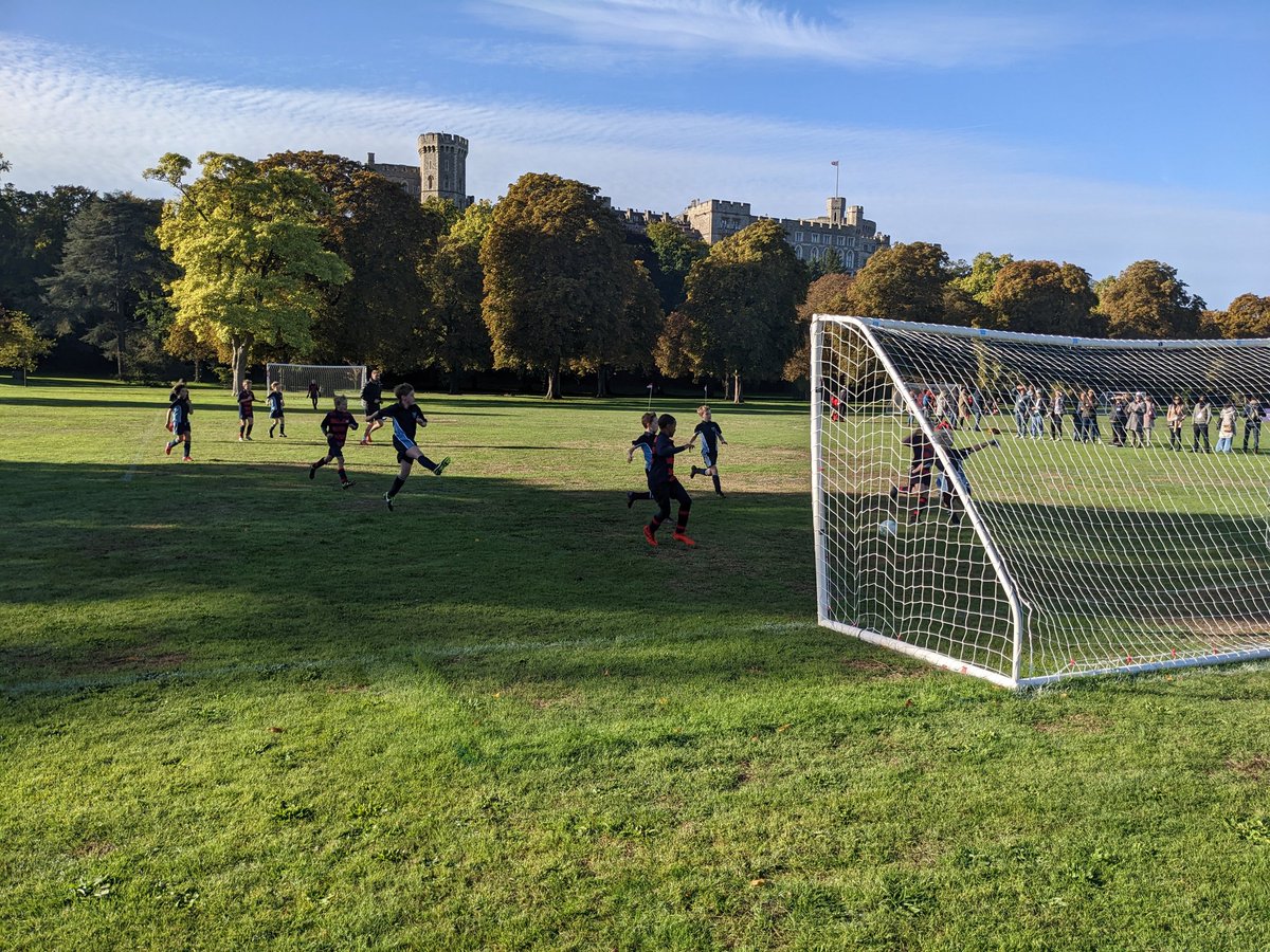 goldsmithwdj's tweet photo. Our football tournament in full swing, looked on by Windsor Castle in the most stunning sunshine. Great to have 14 teams playing together in the spirit of true sport: teamwork, fellowship, pursuit of excellence, leadership, honesty #sportingvalues @stgwindsor https://t.co/HPOJaD9X3J