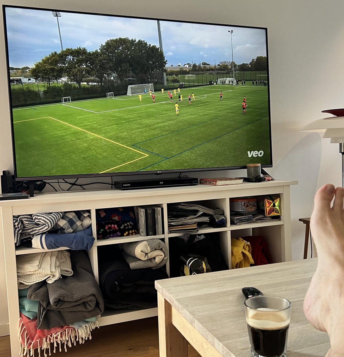 mgybel's tweet photo. #ungdomsfodbold live i sofaen @Hvepsene1919 U15 mod Slagelse direkte fra Brønshøj Idrætspark- go’ start på weekenden #veolive #veocam2 @veocamera https://t.co/A57WYNmBep