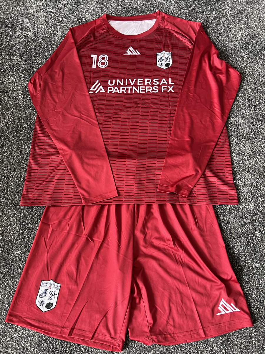 JDLSportswear's tweet photo. Good luck to all the teams playing this weekend! We thought we'd share with you some of the kits we've had the pleasure of making. Some of our competition winners kits include @MillTownFC1 and @ashtonVillaMHFC. We love their kits and can't wait to see them in action! 1/4 https://t.co/tOfzi5pG2D