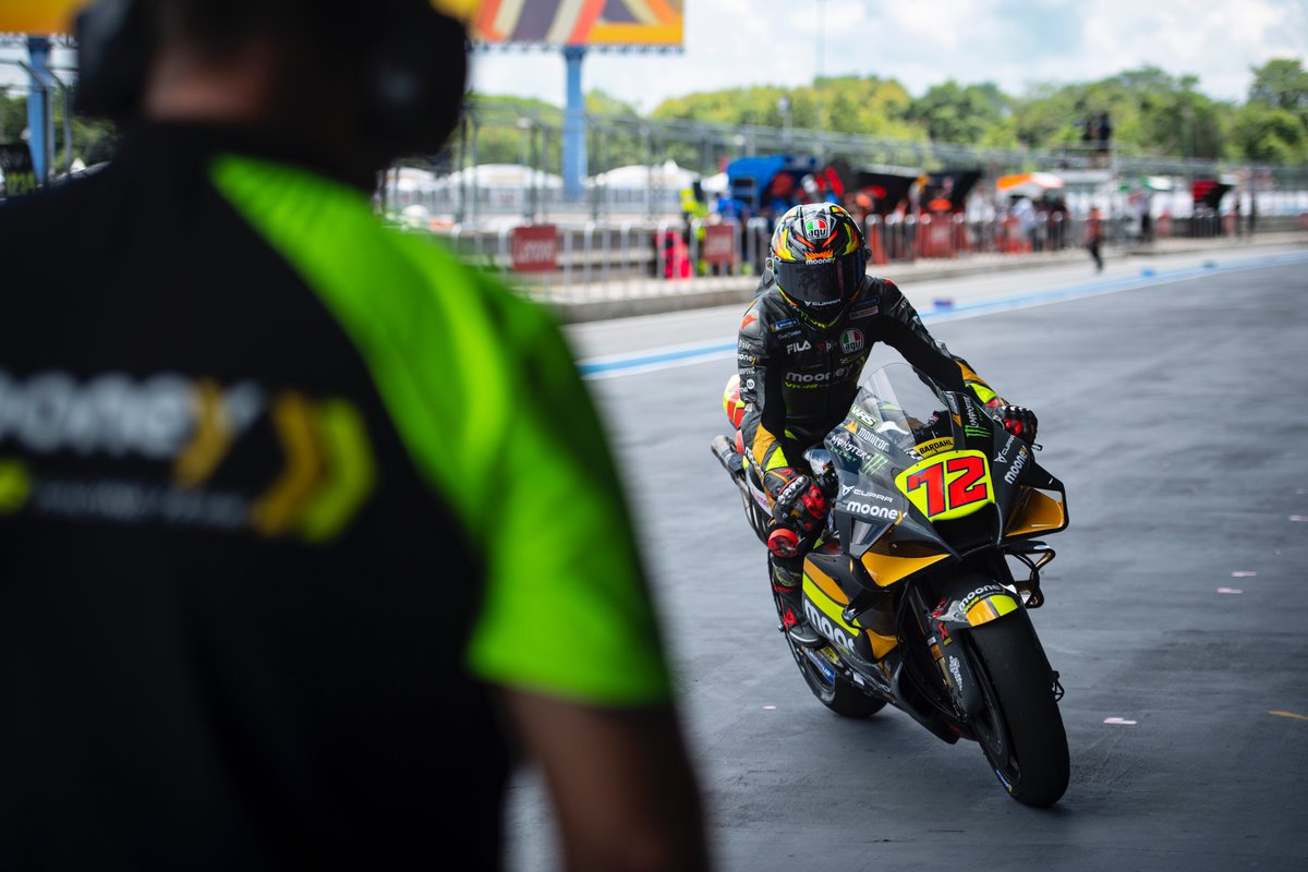 VR46RacingTeam's tweet photo. That's all folks! POOOOOOOOLE POSITION FOR  @Marco12_B (1:29.671) 🤩🤩🤩

@Luca_Marini_97 instead will start in third row - P9 (1:30.214).

#MooneyVR46RacingTeam #MotoGP https://t.co/DRh4WWgNkY