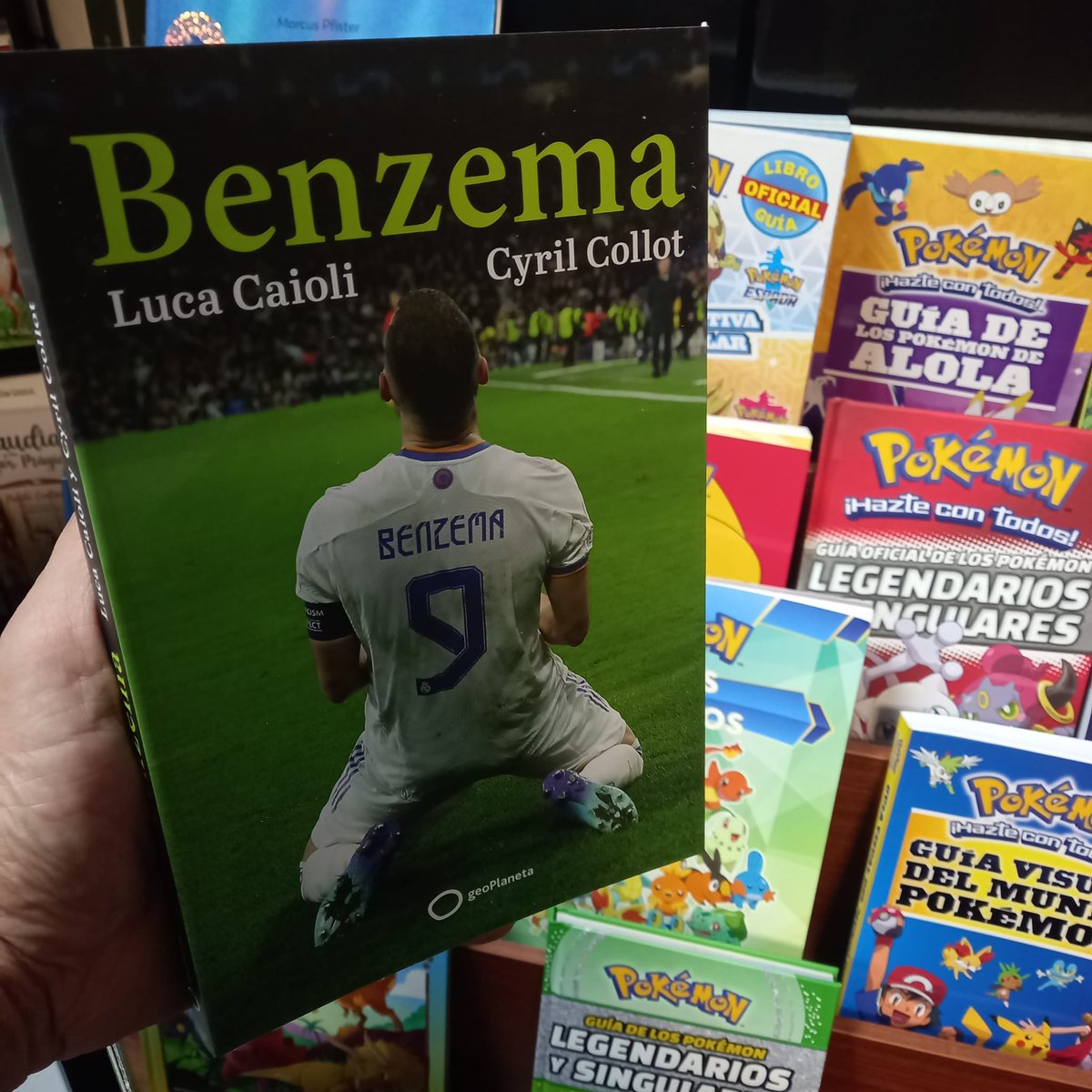 Libreria Yaya tweet media