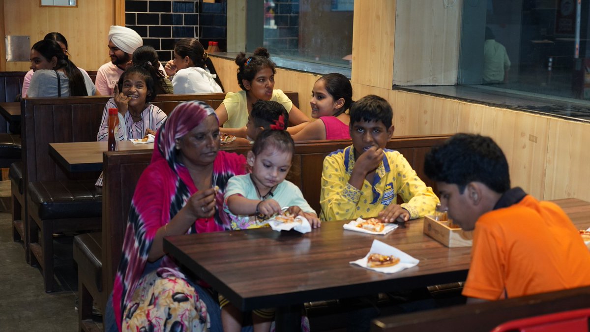 bkmstrust's tweet photo. Special thanks to Sh. Pankaj Khemka ji to sponsor special meal to our ashram's children at Pizza Hut and Activity Zone of PVR. https://t.co/wreQK2oYJM