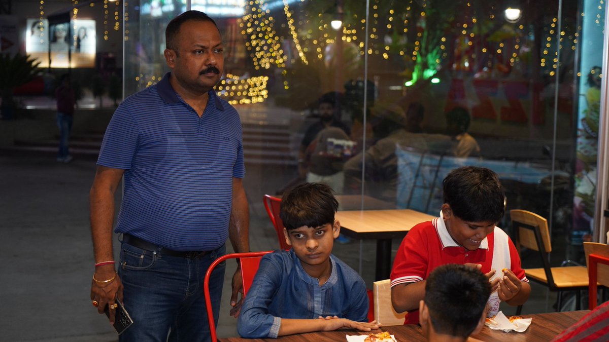bkmstrust's tweet photo. Special thanks to Sh. Pankaj Khemka ji to sponsor special meal to our ashram's children at Pizza Hut and Activity Zone of PVR. https://t.co/wreQK2oYJM