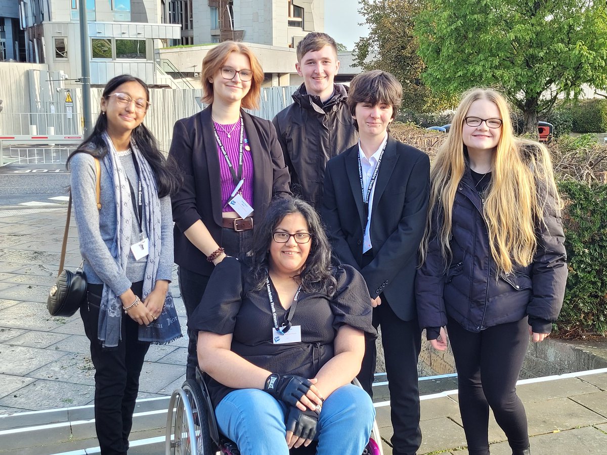 amyreynoldscld's tweet photo. #NorthLanClan have arrived for day 2 of #SYP78 Looking forward to the 2nd day of activities of motions, committee meetings and more @NLCYouthwork @OfficialSYP https://t.co/ikX6aK2vWs