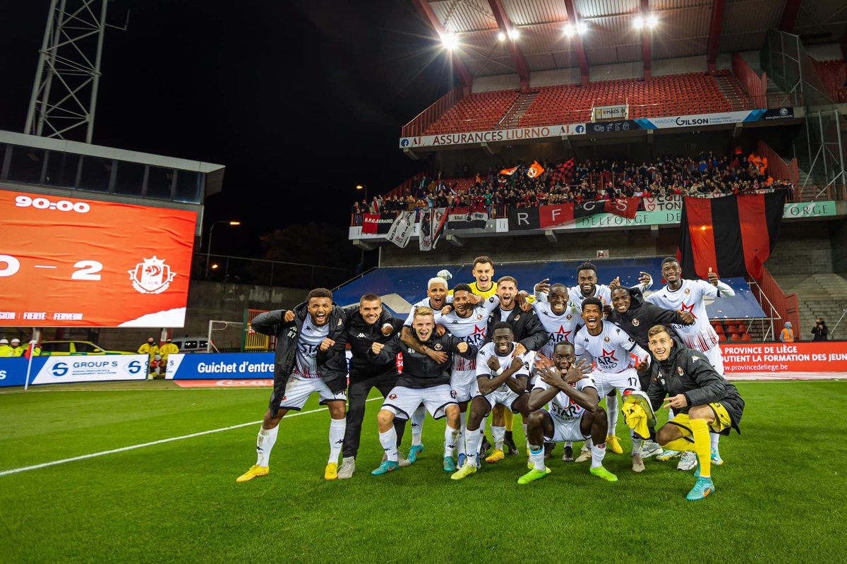 RfcSeraing167's tweet photo. ❤️🖤 Merci à tous pour votre soutien ! Ces trois points sont pour vous !
#𝐑𝐨𝐮𝐠𝐞𝐏𝐚𝐬𝐬𝐢𝐨𝐧𝐍𝐨𝐢𝐫𝐂𝐡𝐚𝐫𝐛𝐨𝐧 #STASER https://t.co/gF3vvdcKfR