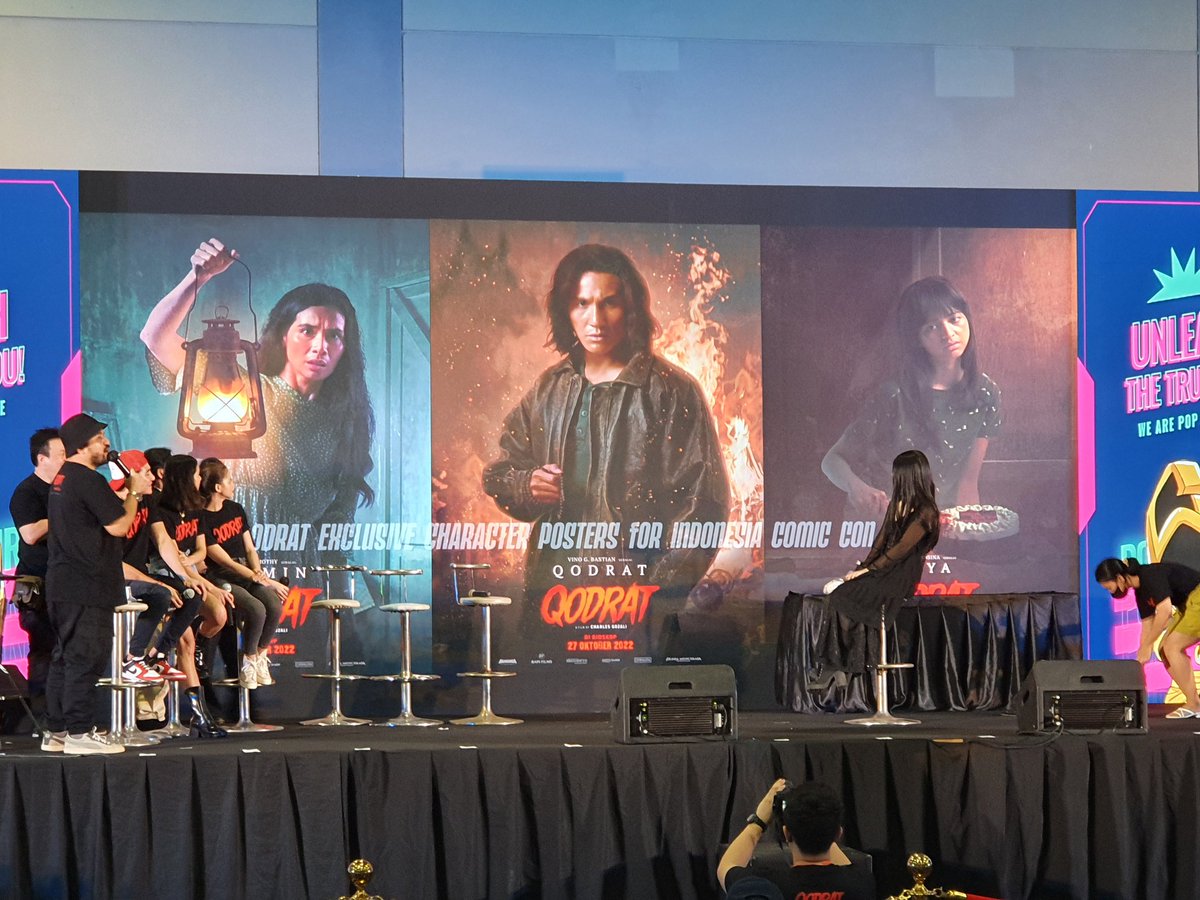 Peluncuran 3 poster karakter baru #Qodrat di Indonesia Comic Con.