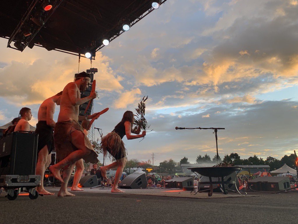 firstpeoplesvic's tweet photo. Thanks for the deadly welcome Djaara and the Wulumbarra Dancers 👏🏾 #TreatyDayOut #DjaDjaWurrungCountry https://t.co/h2fkx7mpGH
