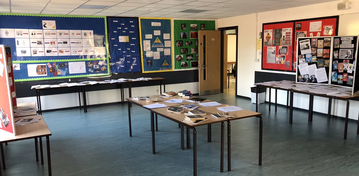 Ms_ECo_'s tweet photo. It’s Open Day at @Rossett!

Head over to @EnglishRossett to see what our curriculum is all about! https://t.co/lqVGxjABTu