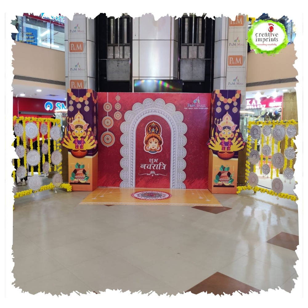 CreativeImprnts's tweet photo. P&amp;M Mall Patna - Durga Puja Decor
Designed &amp; Managed by Team Creative Imprints !!!
.
Follow @CreativeImprnts 
.
@hansasinha @ParimalMadhup 
#durgapuja #durgapuja2022 #decor #navratri #navratri2022 #durgamaa #decordesign #design #decoration https://t.co/lCRkzozSzN