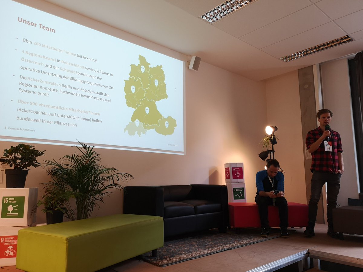 hirbel's tweet photo. Jetzt geht's um die Bäume - wir brauchen nicht nur Breitband sondern auch Gartenanbindung für alle Schulen bis 2030! @AckerCommunity #bildungbitsbaeume22 @bildungbits https://t.co/ZOsS8tAquu