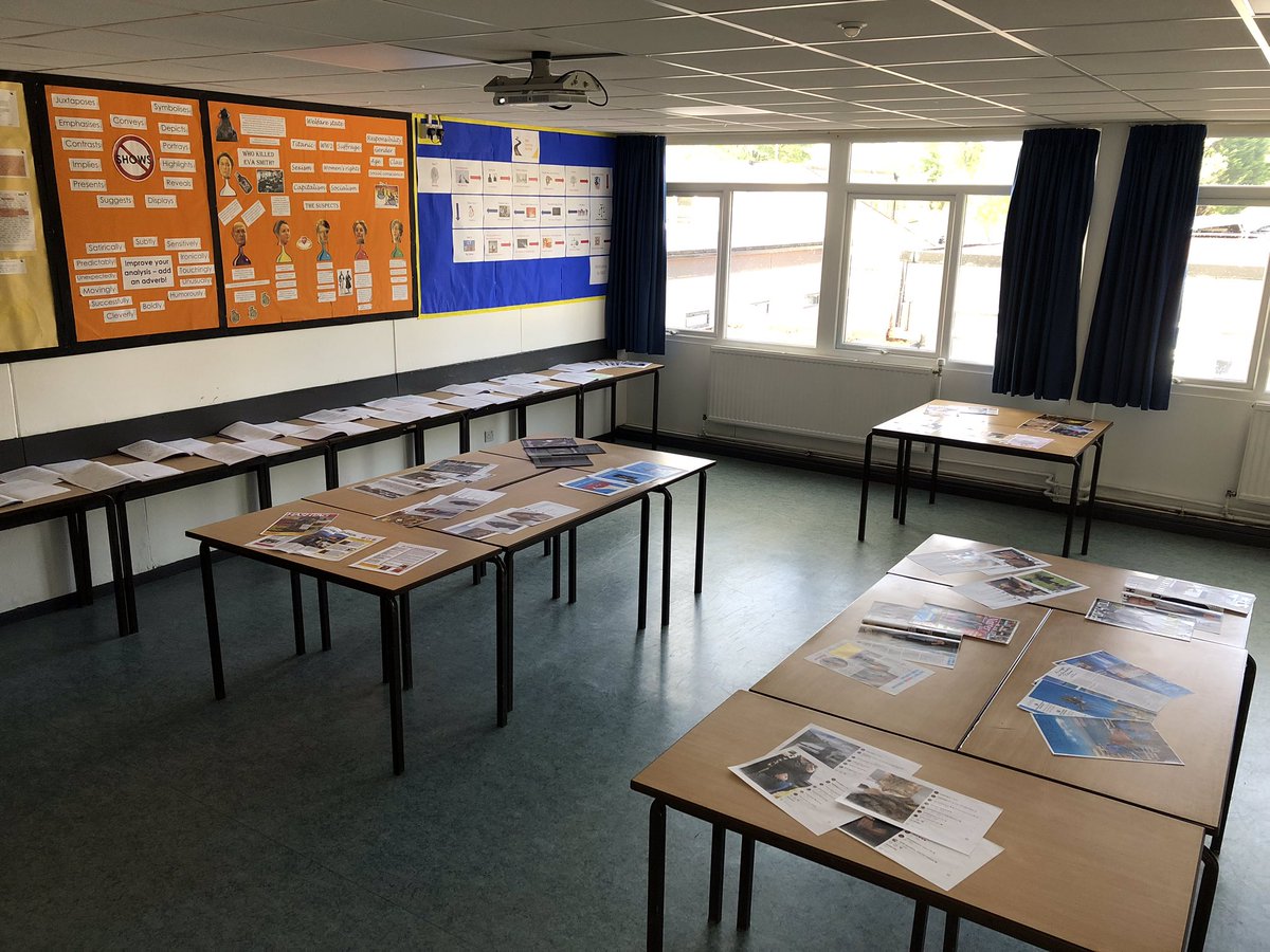 Ms_ECo_'s tweet photo. It’s Open Day at @Rossett!

Head over to @EnglishRossett to take a look at our Media Room or have a go at the giant Boggle Board (@TJElcock is very proud of his work)! https://t.co/3aBCyosfqx