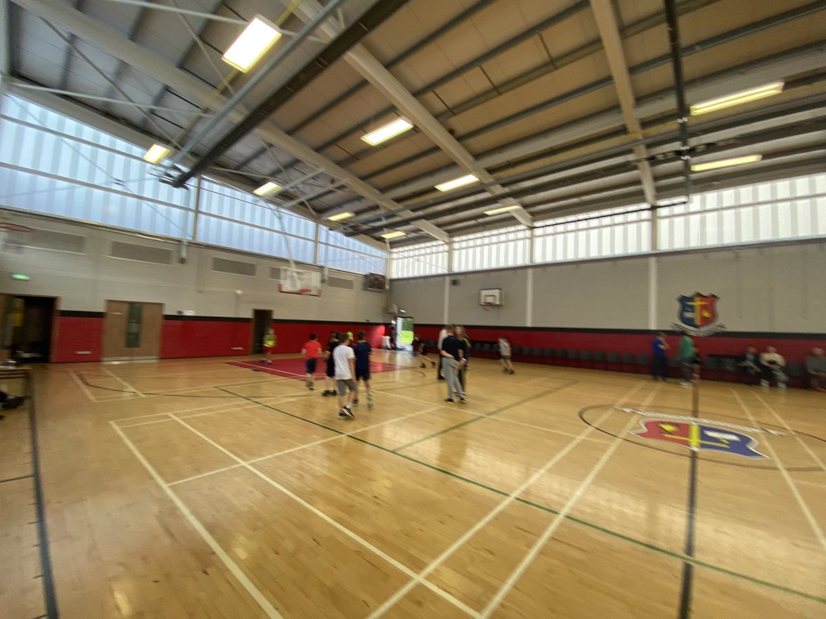 Warm ups well underway here in St. Munchins college 🔥
<a href="/BballIrl/">Basketball Ireland</a>