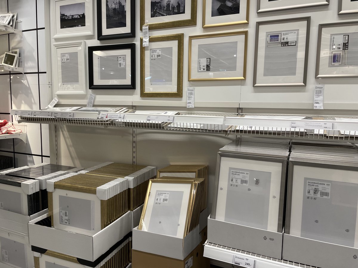 prettbesce's tweet photo. trying to find a letter-sized frame in europe for my #MinterMail is a real struggle https://t.co/artt3XB9Qy
