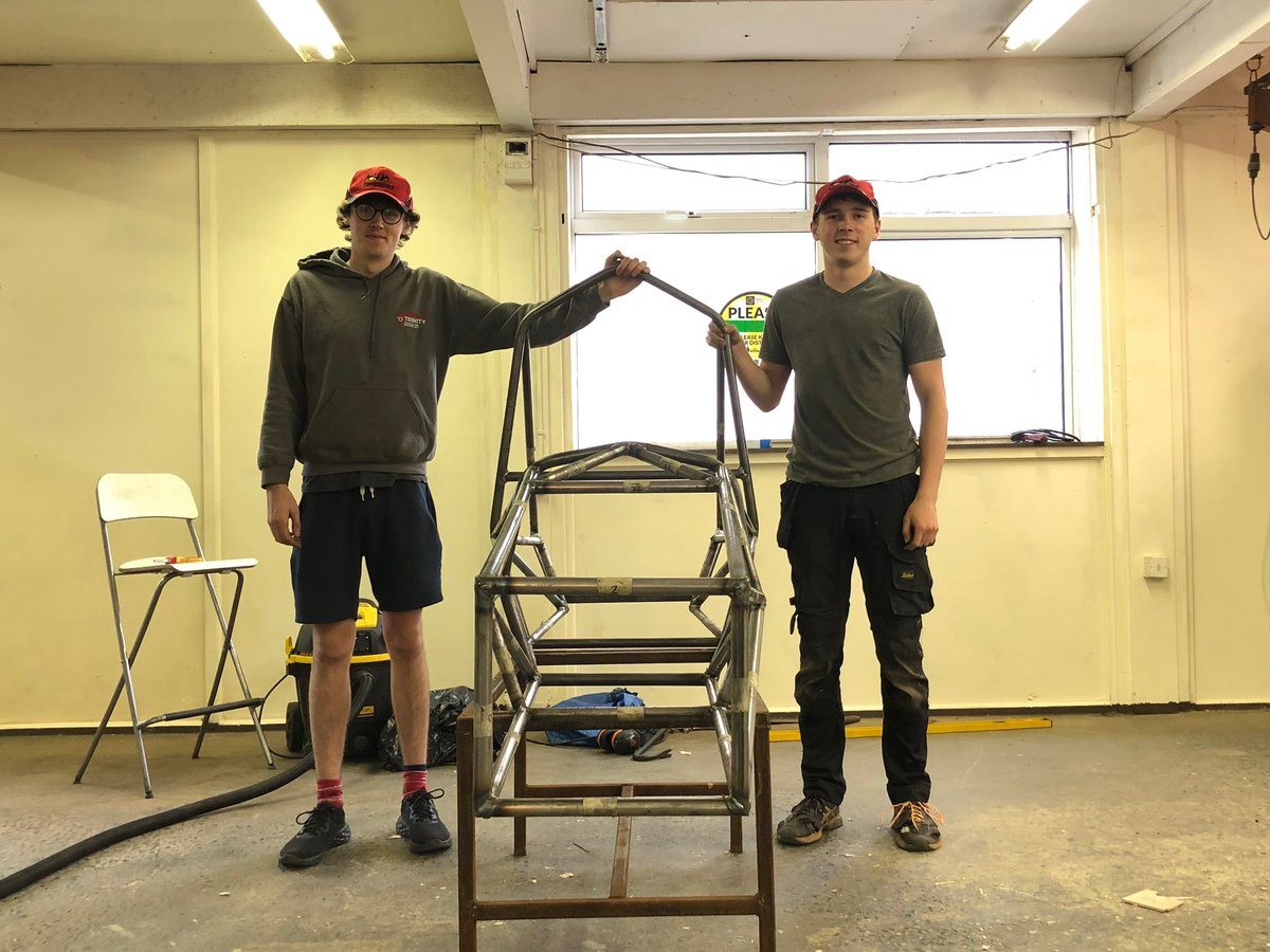 Formula Trinity (@formulatrinity) on Twitter photo From this ➡️ THIS? How we built our chassis for #FSUK 2023 🧵
#formulastudent #chassis #welding #manufacturing #trinitycollegedublin From this ➡️ THIS? How we built our chassis for #FSUK 2023 🧵
#formulastudent #chassis #welding #manufacturing #trinitycollegedublin