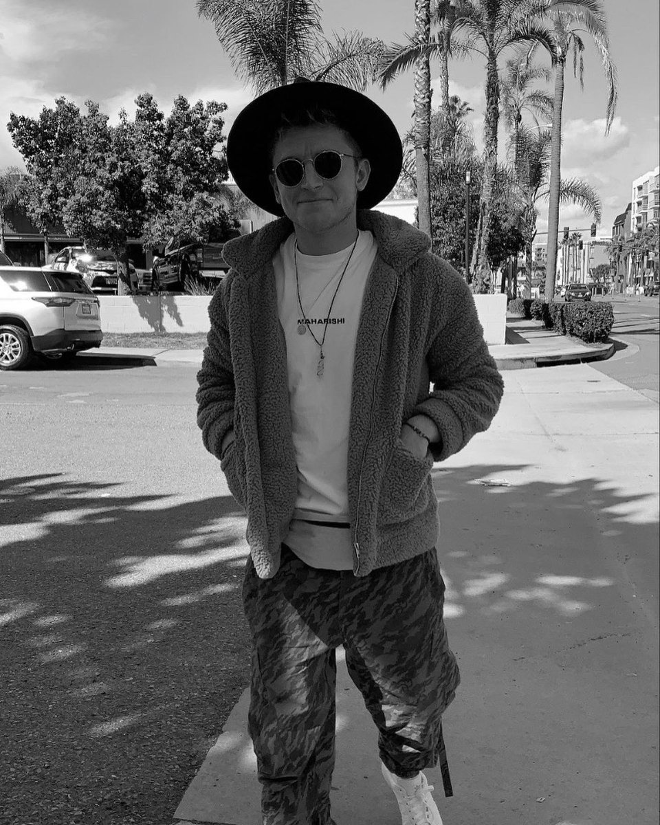 Summer, you’ve been great. Time to release some mooody music now 🎆