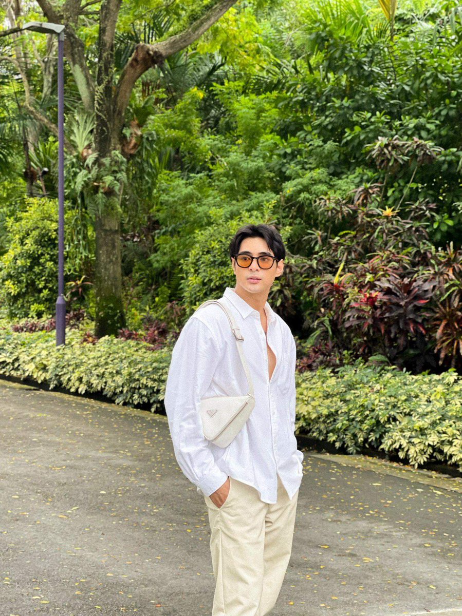 dullas_emmanuel's tweet photo. HAPPIEST 26th MONTHSARY GENZIES PH FAM! 🎉🥂🍾💕😘

@genesis_redido @jenny_soriente @jlcudapas021 @melcheeze @genziesph @genziesworld @genziestaguig_ @genziesmakati @genziesbatangas https://t.co/ZlWXhteQMr