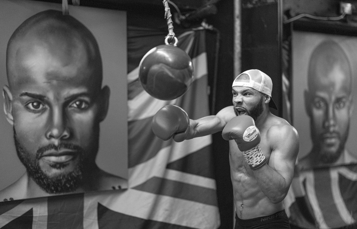DickiePelham's tweet image. Chris Eubank Jnr trains in Brighton with a portrait of his late brother Sebastian Eubank  in the gym as he prepares for his fight with Conor Benn 🥊🥊🥊 #boxing #eubankjr #eubankvsbenn