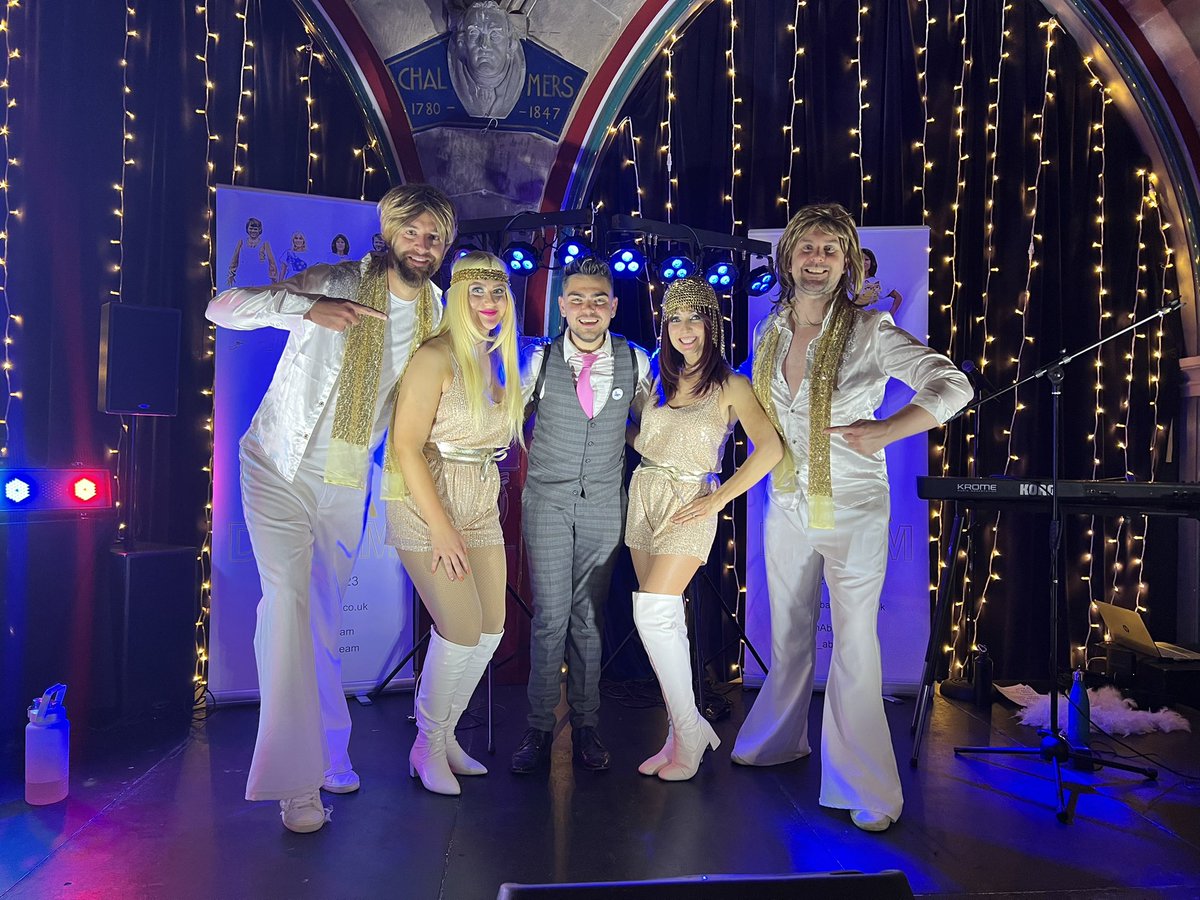 Samuels_Smile's tweet photo. Last night was absolutely amazing for our first big charity night! A great success and lots of money raised to help the children. Thanks again to everybody who came along, donated prizes it is so greatly appreciated! Now onto the Christmas party for the kids❤️ https://t.co/gtqvxnKBhm