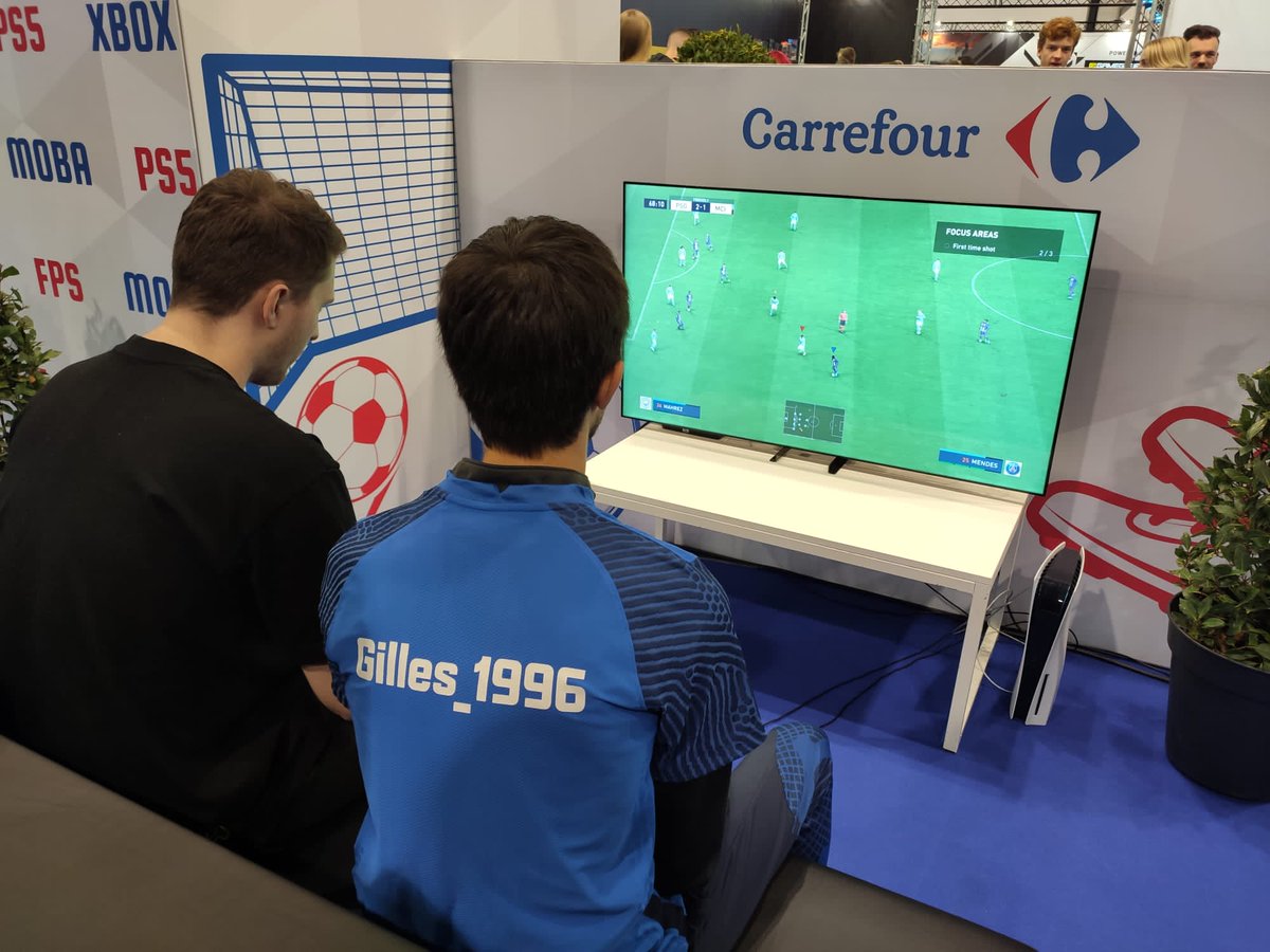 Playing some FIFA 23 with <a href="/Gilles_1996/">Gilles Bernard</a> from our partner <a href="/KRCGenkEsports/">KRC GENK Esports</a> at our booth at <a href="/GameForceBE/">GameForceBE</a>!

Come by, play some games and maybe win some awesome prizes!