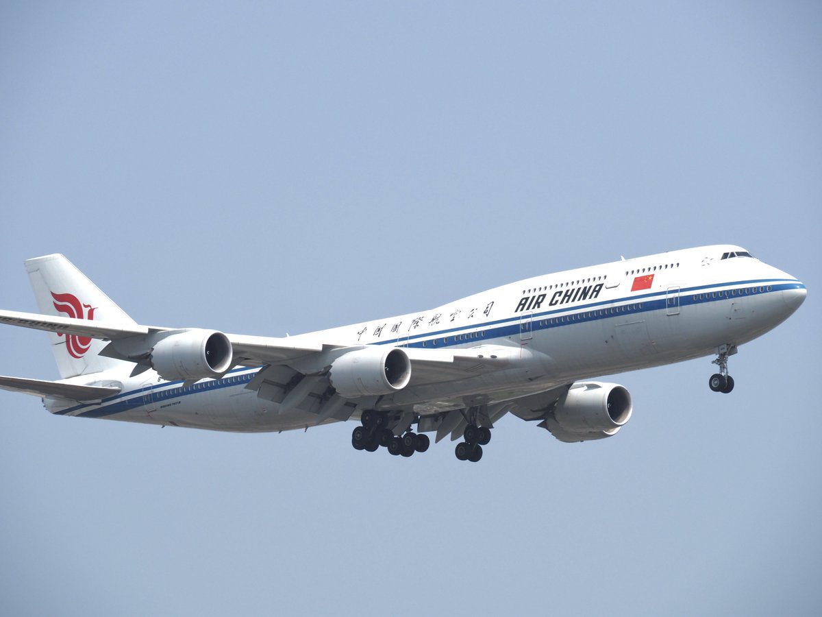 CT_YG_520's tweet photo. 节日快乐!
中国は今日から国慶節。大型連休の多客期対応で、今日のCA1547/1548(PEK=SHA)は747-8にタイプアップされていました。
今や希少な747PAX、撮影環境の良い虹橋空港で撮ることが出来て良かったです。
CA1547/1548 #B2486 B747-8
#SHA / #ZSSS https://t.co/ljDIwsO7jC