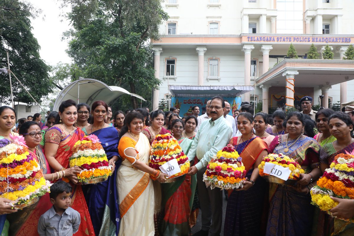 TelanganaDGP's tweet photo. Wishing Everyone a Very Happy #Bathukamma #CulturalEpitomeOfTelangana 
Participated in the celebrations along with the Staff @StateHeadQuarters #Lakdikapool.
#FestivalOfFlowers
#Bathukamma2022 https://t.co/RLhwoj82Av