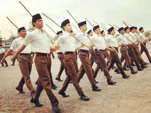 Shreeniwas1999's tweet photo. जो कभी उपहास करते अब प्रशंसा कर रहे हैं।
 मार्ग रोधक थे कभी जो साथ में अब चल रहे हैं।
 बस यही है मार्ग अब विश्वास जन-जन में जगाएं। 
ध्येय मंदिर का शिखर दिखने लगा है पग आगे बढ़ाएं.....🚩🚩
*#विजयादशमी_2022 https://t.co/TY7TkuhmUx