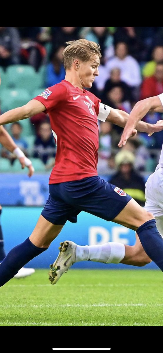 KDBBooty's tweet photo. Odegaard 🥵😛🍑 https://t.co/2Ucj6k4L4O