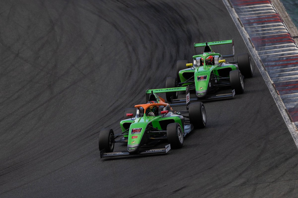 GRSTeam_'s tweet photo. Free Practice sessions done 💚

Qualifying 1 coming up at 15:55

🕜LIVE TIMING🕐
https://t.co/7T3nNgLG9G

#GRSTeam #F4Spain https://t.co/wZwhgt1bEu