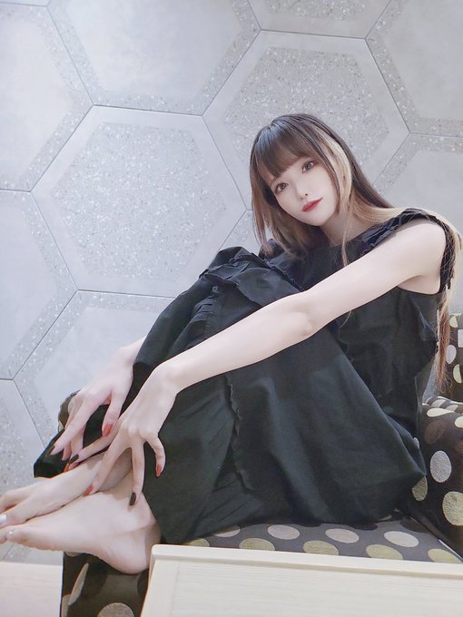 コスプレイヤーしろさきのTwitter画像23