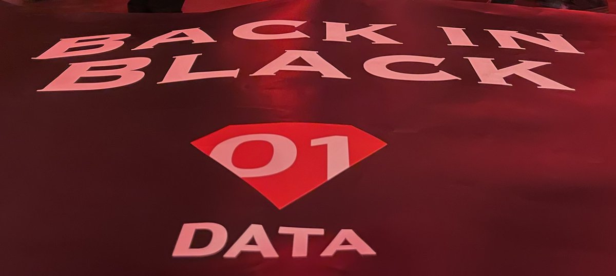 Big Data, KI, gute Laune, Party, Tanzen - eine perfekte Mischung! Danke an alle für einen großartigen Abend!