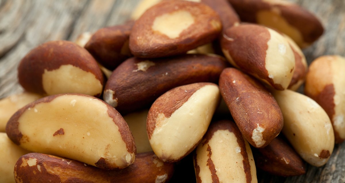 MD on Twitter "Brazil nuts help your thyroid in two ways. Not only