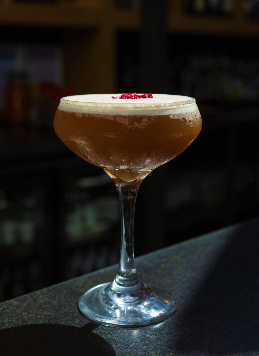Grab yourself a French Martini at The Crown this evening, let's celebrate that post-payday feeling properly!
#cocktail #cocktails #cocktailbar #cocktailhour #bartendersofinstagram #bar #bars #drinkstagram #drinks #hotels #hotel #boutiquehotel #suffolkfoodie #suffolk #eastanglia