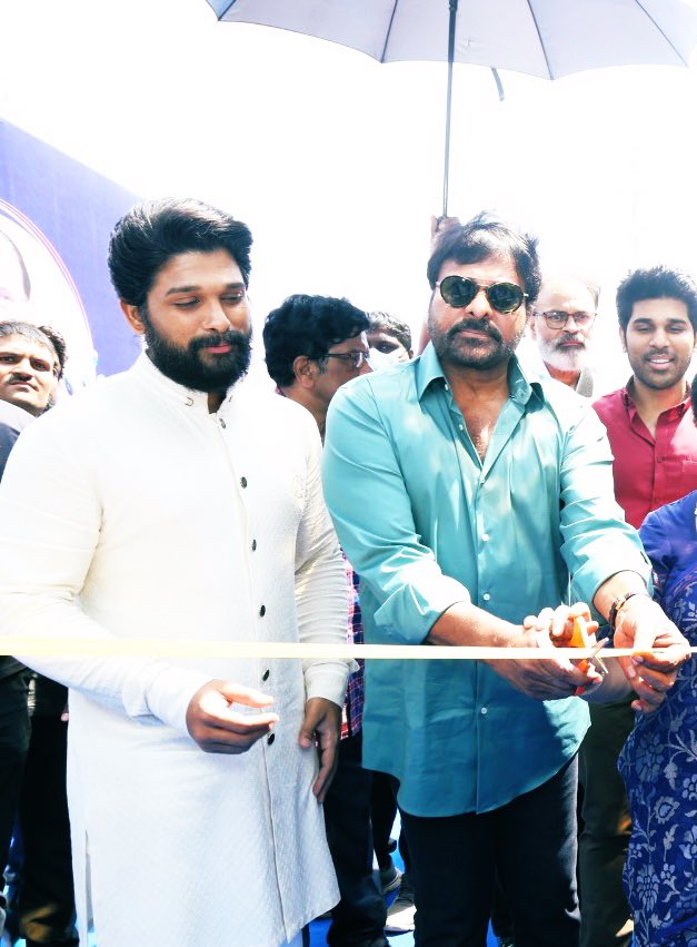 Thanks to our beloved Chiranjeevi garu for gracing the occasion and inaugurating ALLU STUDIOS . @KChiruTweets #ARG100