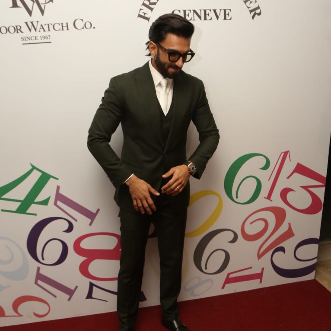 Trending_Today_'s tweet image. Ranveer Singh at a watch launch event in New Delhi
#RanveerSingh #watchlaunch #launchevent #newdelhi
