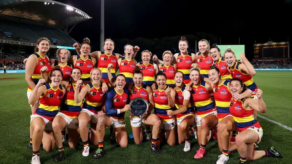 BaronvonKlar's tweet photo. All the whinging about @CrowsAFLW dominance.🤦

AFL pundits laud Geelong' mens cap management, culture &amp; player retention but if Adelaide do it, it's all sooky lala😭😭 &amp; unfair.

Give me a break. The girls have made themselves an @aflwomens powerhouse &amp; deserve all the rewards! https://t.co/nkOX7vzgz1